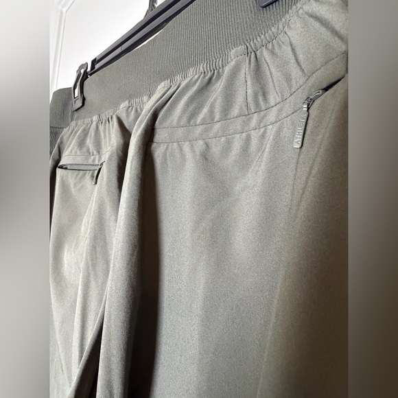 Athleta Sz 12 Brooklin Ankle Pants Mountain Green Travel Outdoor Minimal - Picture 3 of 6